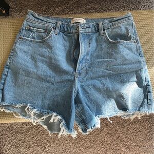 Abercrombie high rise dad short